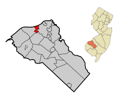 Location of Paulsboro in Gloucester County highlighted in red (left). Inset map: Location of Gloucester County in New Jersey highlighted in orange (right).