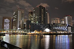 Kawasan timur Shinagawa pada waktu malam