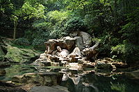 Manantial del Tigre Corriendo, lugar de entierro del monje Jigong