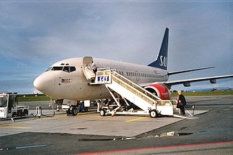 Påstigning på flygfältet.