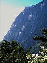 Vinnufossen, Sunndal, 400-800 meters