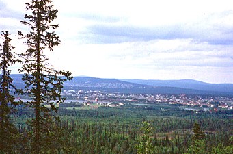 Gällivare och sjön Vassaraträsket, juni 1972. I bakgrunden Malmberget.