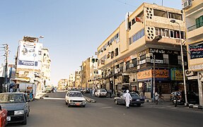 Gate parallell til Corniche