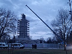 Monument of the Soviet army Sofia.jpg