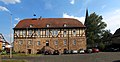 Hauptgebäude des Schlosses Dörnberg – seit 1952 Rathaus