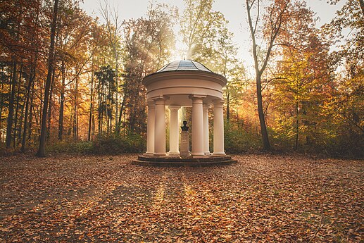 Temple of Prince Wilhelm Eugen in Palace Park, Pokój Photographer: Henryk Niestrój