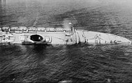 Veduta dell'Andrea Doria durante la prima fase di capovolgimento