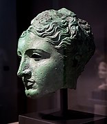 Bronze head of a woman (Boston MFA 96.712)..jpg