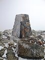 Monumento en la cima.