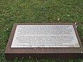 Pamětní kámen pro kolektivní hroby mrtvých koncentračního tábora Wöbbelin na Ev.-Luth. hřbitov