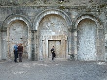 הכניסה למערת רבי יהודה הנשיא בבית שערים