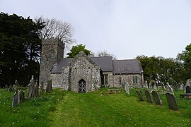 L'église Saint-André (en).