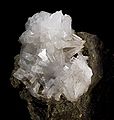 Natrolite - Puy de Marmant, Puy-de-Dôme, (5,3 x 3,3 cm)