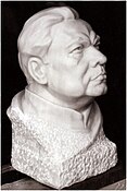 Busto de Darío esculpido por Edith Grøn, quien realizó más de treinta obras de arte en su honor