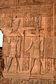 Bajorrelieve: Horus y Sobek en Kom Ombo.