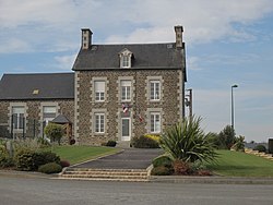 Skyline of Le Mesnillard