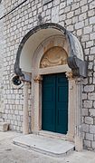 Entrada al monasterio de Nuestra Señora de la Nieve.