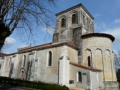 L'église Saint-Pierre-ès-Liens de Montrem.