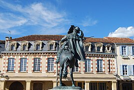 Place d'Artagnan Lupiac.jpg