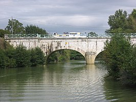 Brug over de Baise in de buurt van Feugarolles