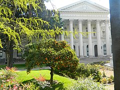 Ex Congreso Nacional y sus jardines 03.jpg