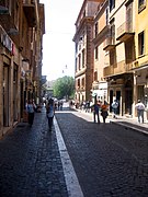 Via Battisti, nel centro storico