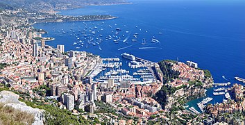 Port Hercule, Rocher de Monaco, et port de Fontvieille.