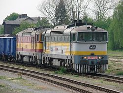 Dvojice lokomotiv řady 753