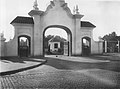 El portón de entrada en 1938.