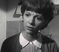 Elvira Smollett szerepében a Bunny Lake hiányzik c. filmben (1965)