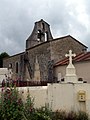 L'église Saint-Pierre, vue est (juil. 2012)