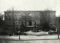 English: old building of the government 1925 Deutsch: altes Regierungsgebäude, heute Park
