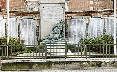 Monument aux Morts.