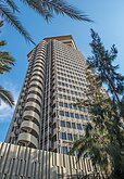 Edificio Colón, 1970-1971 (Barcelona)[98]​
