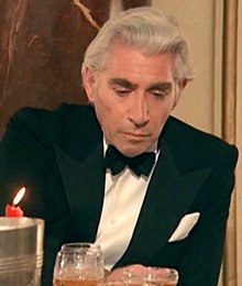 Frank Finlay