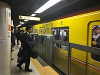 New platform screen doors as used on the Ginza Line platform, 2018