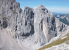 Vue depuis le sud-est.