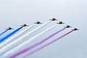 Die Red Arrows by the Farnborough Lugskou