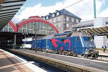 DSB Thyssen-Henschel/Scandia 3,040 hp Class "MEO" Bo-Bo diesel electric with GM16-645-E3B engine, No.1529 fitted to work Bombardier double deck stock through the Storebaelt Tunnel at Copenhagen Central Station, 10/09.