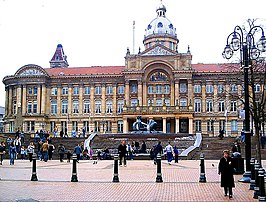 Victoria Square met sculptuur van Dhruva Mistry in centraal Birmingham