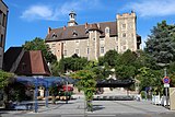 À Montluçon, le Cher est la limite entre les Combrailles et le bocage bourbonnais. La rive sud fait partie des Combrailles.