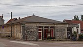 Fontaine et ancien lavoir.