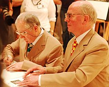 Gilbert and George en una presentación