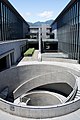 Treppe im Innenhof des Kunstmuseum der Präfektur Hyōgo