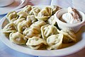 Pasta pelmeni (bales de pasta plenida) de Rusia