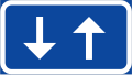 Two-way traffic on cycle and moped track