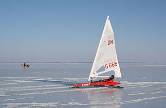 Ice yachting