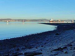 Foreshore east of Queensferry - geograph.org.uk - 5245706.jpg