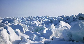 Mar de Láptev. Bancos de xeo ártico.