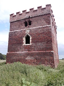 Paull Holme Tower v červnu 2018